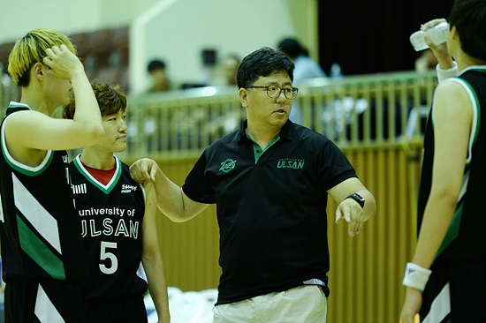 이한준 감독.jpg